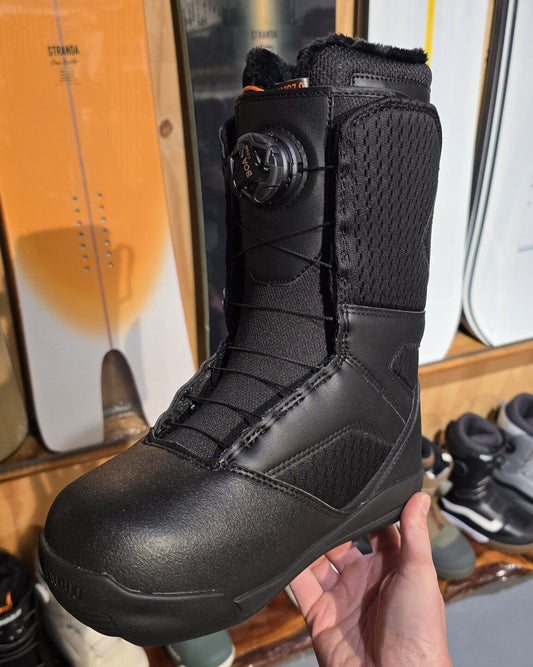 Thirtytwo Bottes de snowboard STW Double Boa Noir/Charcoal 2025 Thirtytwo Bottes de snowboard STW Double Boa Noir/Charcoal 2025