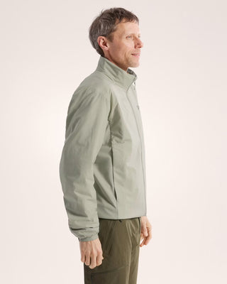 Arc'teryx Men's Atom Jacket Habitat lifestyle 5