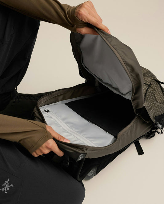 Arc'teryx Aerios 18 Backpack Mongoose / Nucleus