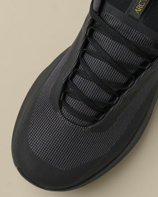 Arc'teryx Norvan LD 4 GORE-TEX Women's Black / Black – product view 1