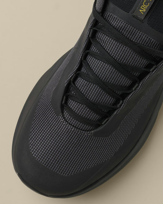 Arc'teryx Norvan LD 4 GORE-TEX Women's Black / Black – product view 1