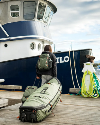 FCS Travel 3 Wheelie Shortboard / Fish Board Bag GO-Light