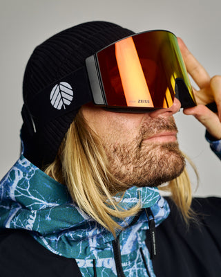 Behind The Pines Achlys Zeiss Sonar® Ruby Red