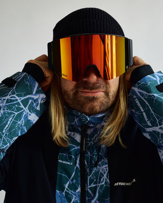 Behind The Pines Achlys Zeiss Sonar® Ruby Red