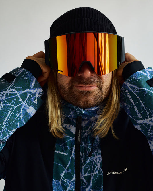 Behind The Pines Achlys Zeiss Sonar® Ruby Red