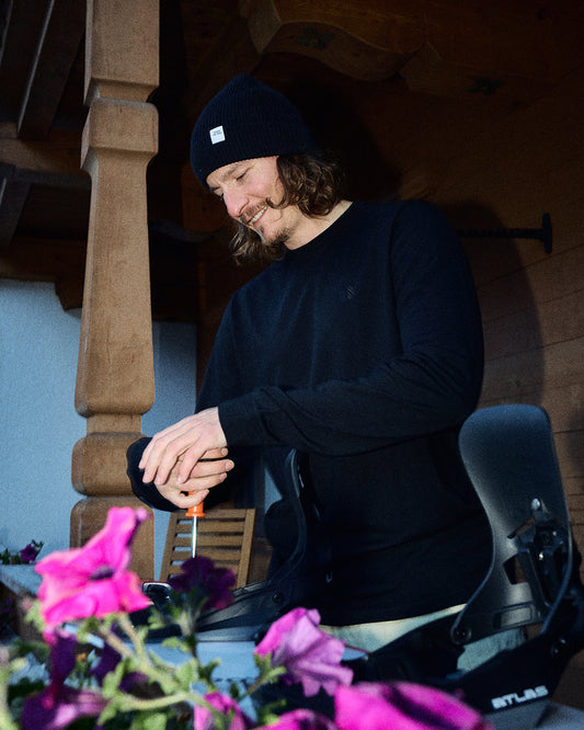 Behind The Pines Comfort Layer Merino Sweater 260 Black