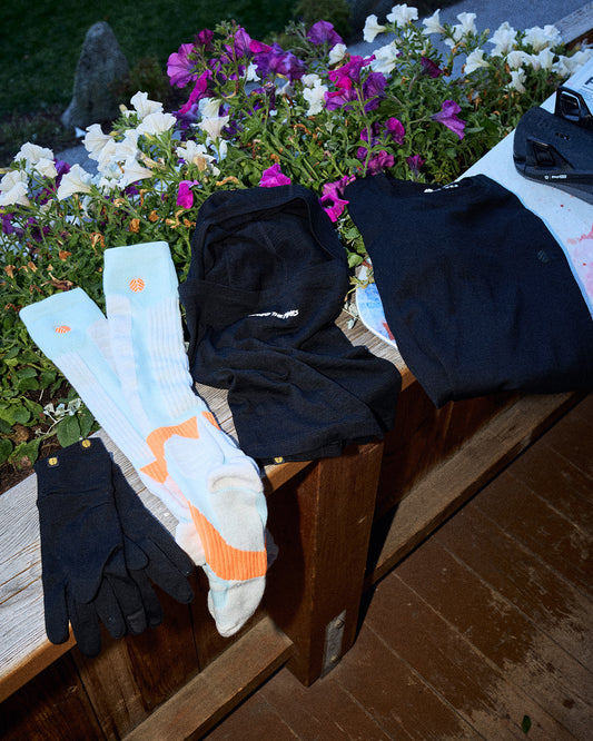 Behind The Pines Performance Merino Liner Gloves Black