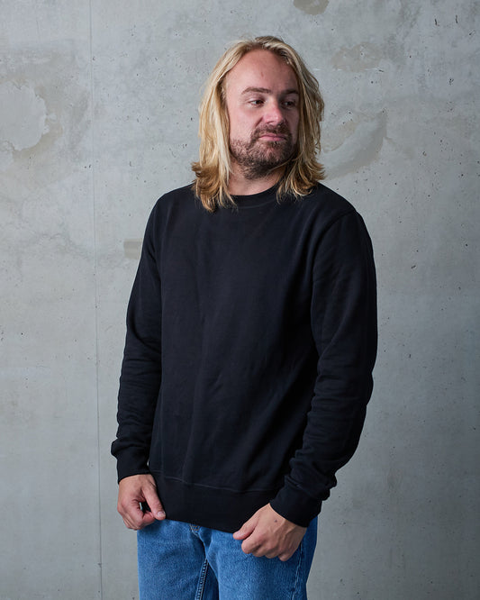 Behind The Pines Organic Heavy Crewneck Black