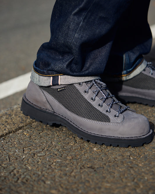 Danner-Field-Low-ID-Gore-tex-grey-01