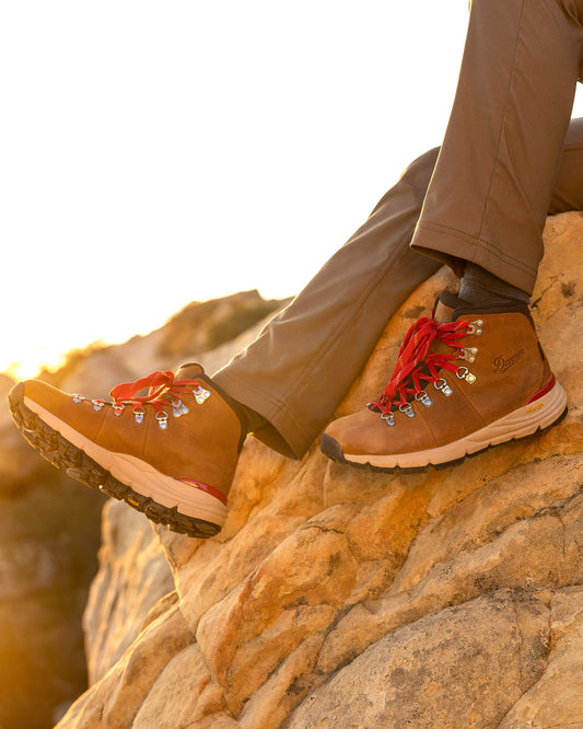 Danner Mountain 600 M's Leaf 4.5" GORE-TEX Grizzly Brown / Rhodo Red