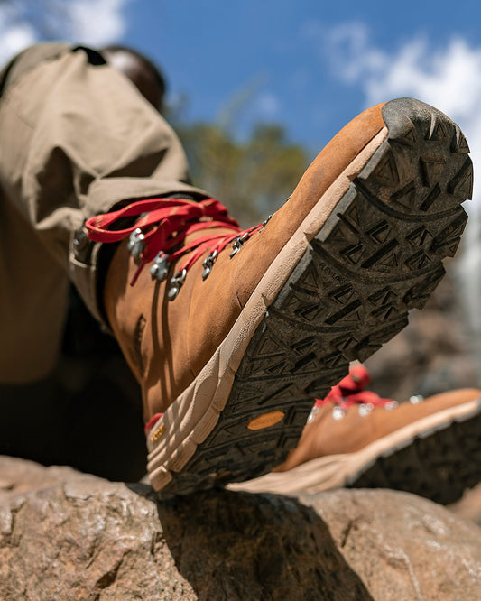 Danner Mountain 600 M's Leaf 4.5" GORE-TEX Grizzly Brown / Rhodo Red