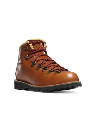 Danner Mountain Pass Horween Rio