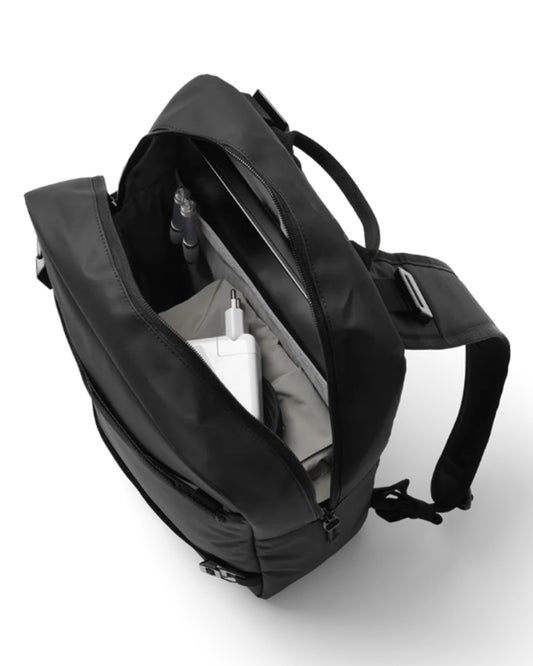 Db Daypack 17L Black Out