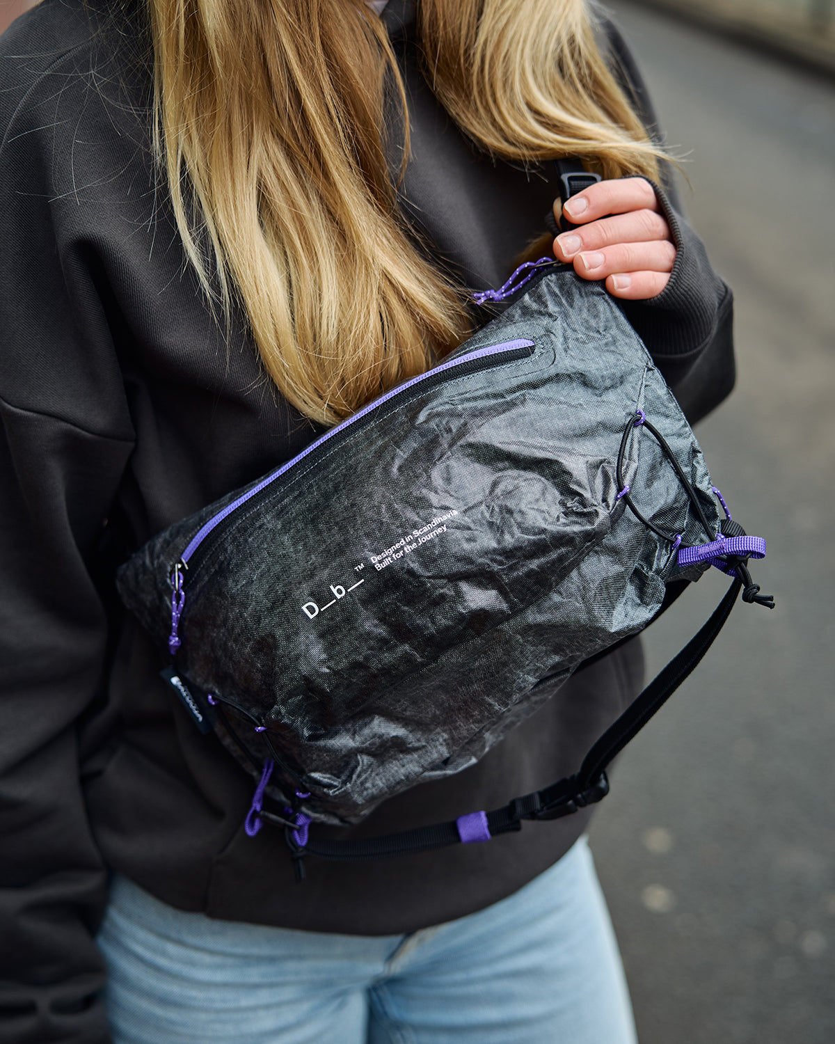 Db Journey Weigh Lighter Sling 10L Weigh Dark – Behind The Pines