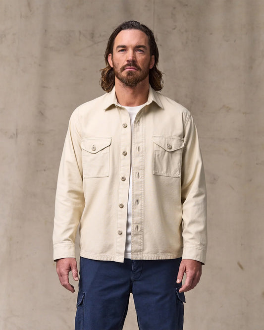 Filson Field Jac Shirt Washed Oatmeal lifestyle 1
