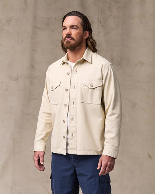 Filson Field Jac Shirt Washed Oatmeal lifestyle 2