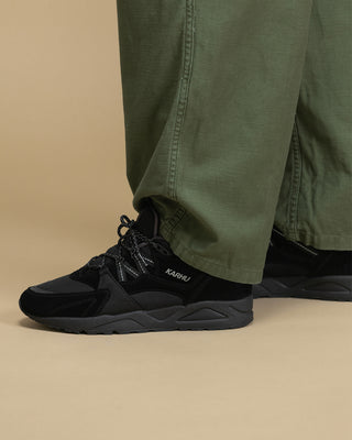 Karhu Fusion 2.0 Jet Black / Nine Iron F804192