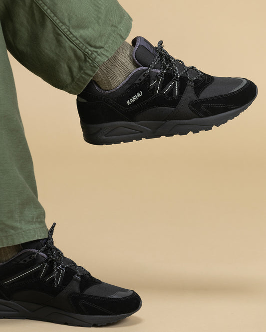 Karhu Fusion 2.0 Jet Black / Nine Iron F804192