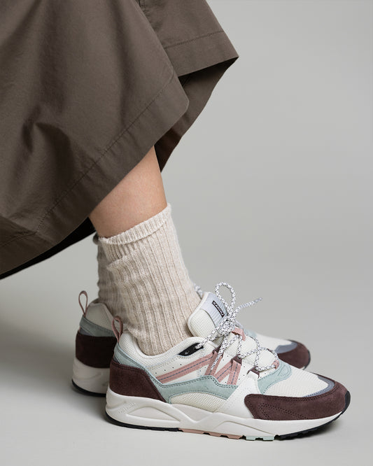 Karhu Fusion 2.0 Shaved Chocolate / Adobe Rose F804206