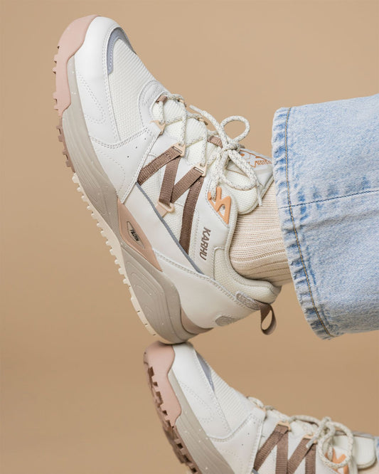 Karhu Fusion XC Lily White / Pine Bark F830023