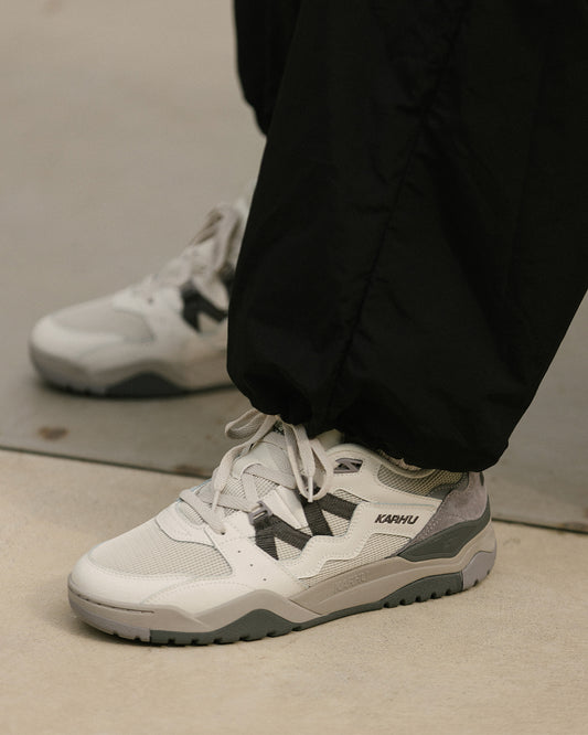 Karhu Fusion XT Blanc De Blanc / Dark Gull Gray F850021