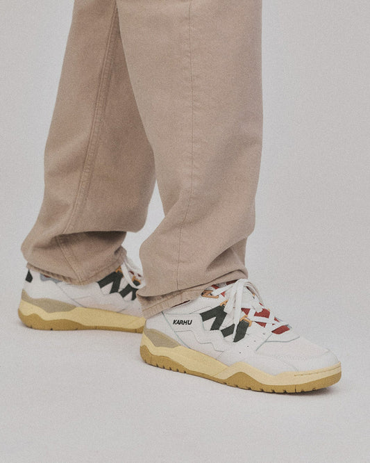 Karhu Fusion XT Blanc De Blanc / Pineneedle F850020