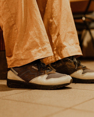 Karhu Legacy 96 Pale Olive Green / Chocolate Torte F806090