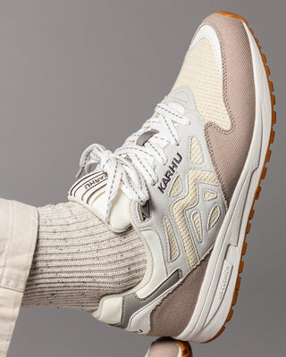 Karhu Legacy 96 Atmosphere / White Asparagus F806091