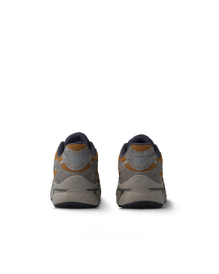 Karhu Super Fulcrum Gray Flannel / Subterranean