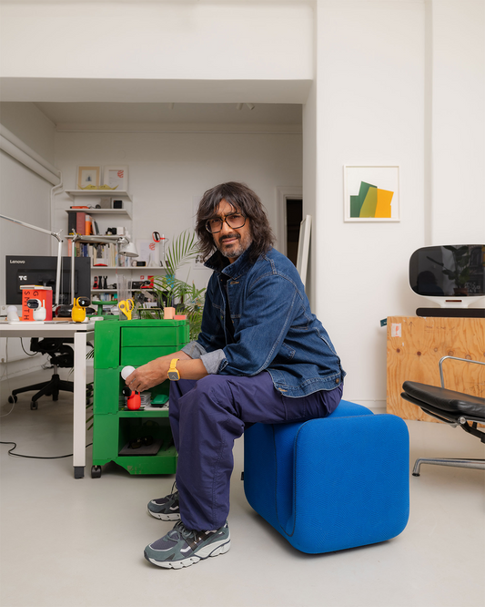 Karhu Super Fulcrum India Ink / Black F860015