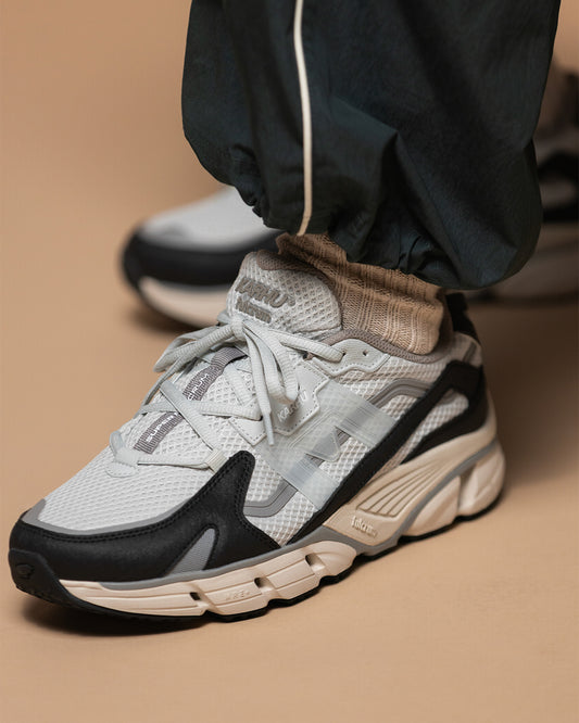 Karhu Super Fulcrum Jet Black / Dawn Blue F860018