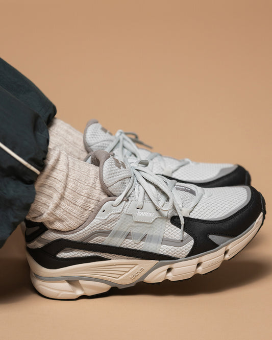 Karhu Super Fulcrum Jet Black / Dawn Blue F860018