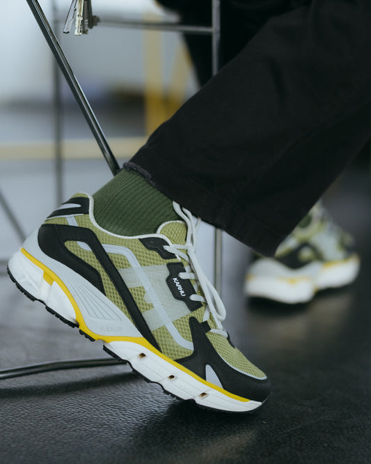 Karhu Super Fulcrum Jet Black / Epsom F860022