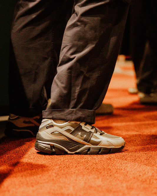 Karhu Super Fulcrum Beach / Jet Black F860016