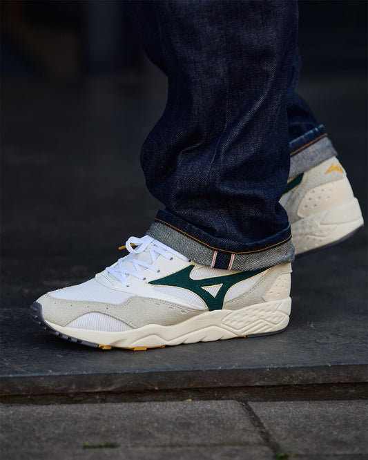 Mizuno Contender Snow White / Bistro Green / Summer Sand D1GA236925