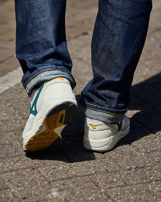 Mizuno Contender Snow White / Bistro Green / Summer Sand D1GA236925