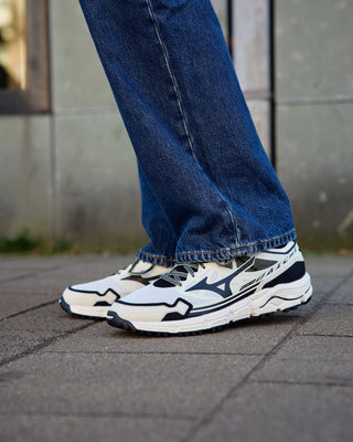 Mizuno Wave Daichi LS GF White / Black / Daiquiri Green
