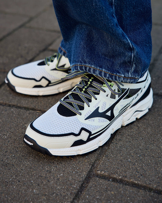 Mizuno Wave Daichi LS GF White / Black / Daiquiri Green