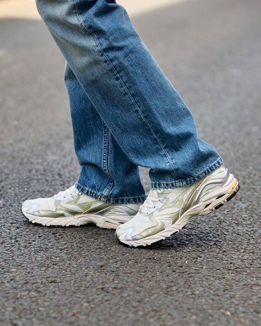 Mizuno Wave Rider Snow White White Jade Desert Sage D1GA243106 sneakers