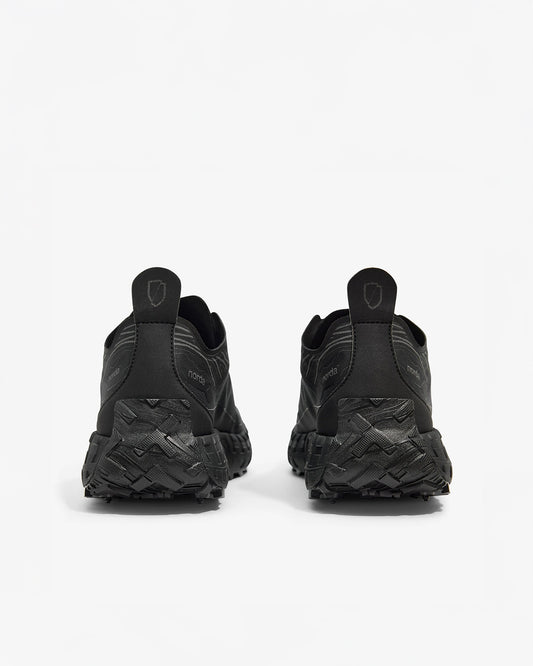 Norda 001A Stealth Black