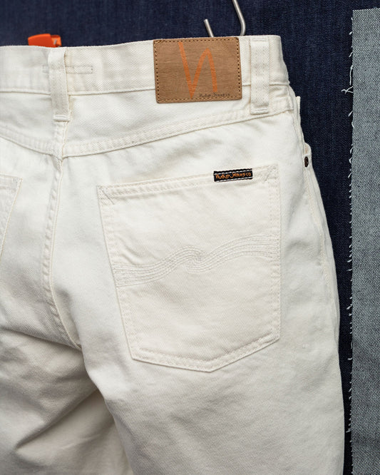 Nudie Jeans Seth Shorts Everivory detail 4