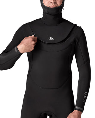 Patagonia Men's Regulator 5/4 hooded Full Suit detail zipper