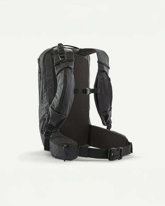 Patagonia Snowdrifter 20L Pack Black