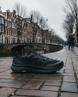 Saucony Peregrine 16 Gore-Tex Triple Black