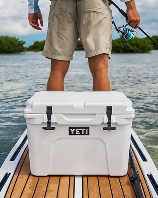 YETI Tundra 35 Cooler Light Blue – Compact Rugged Ice Chest with Permafrost™ Insulation