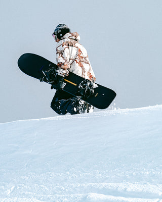 United Shapes Horizon Snowboard