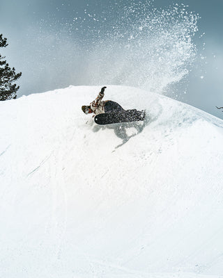 United Shapes Horizon Snowboard