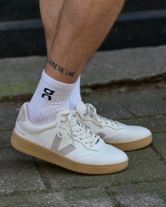 VEJA V-90 Leather White Light Grey Natural – Sustainable Leather Sneaker