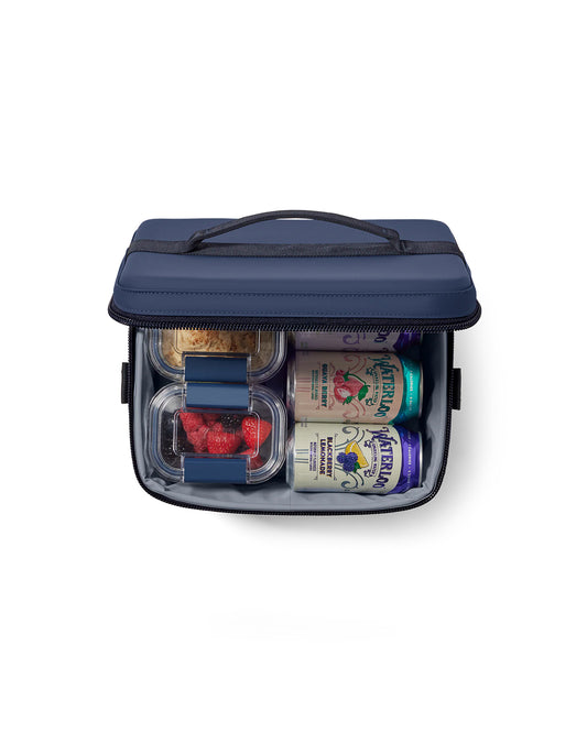 Yeti Daytrip® Insulated Box 9L Classic Navy filled