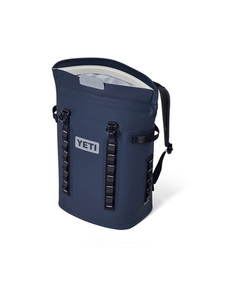 Yeti Hopper Backpack Cooler M20 Classic Navy open